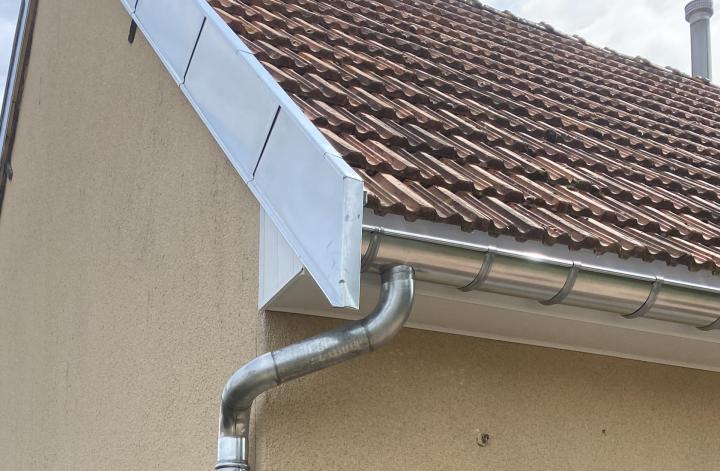 Le spécialiste en travaux de zinguerie.